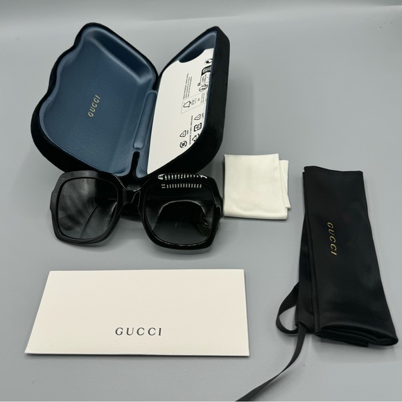 GUCCI Women\'s Sunglasses, GGO036SN, Black main image 9